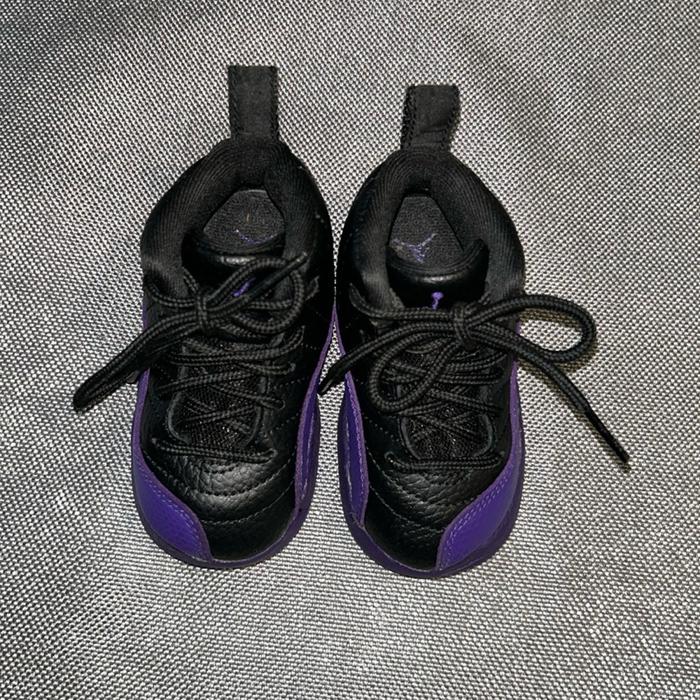 Jordan 12s Field Purple size 5c